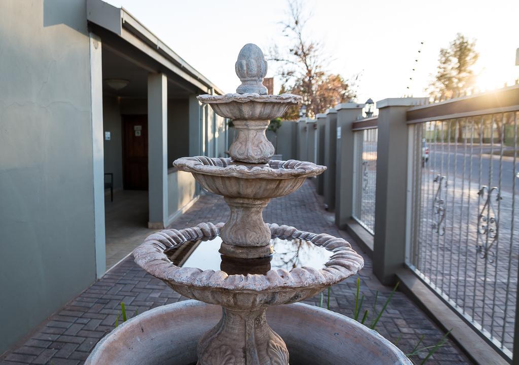 Postmasburg D Olive Rose Boutique Hotel Екстериор снимка